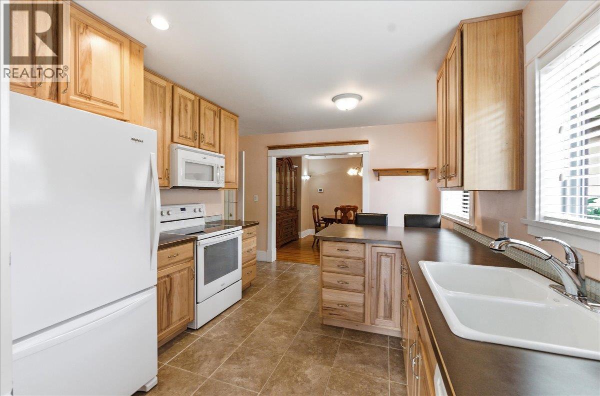 201 Ritchie Avenue - 16
