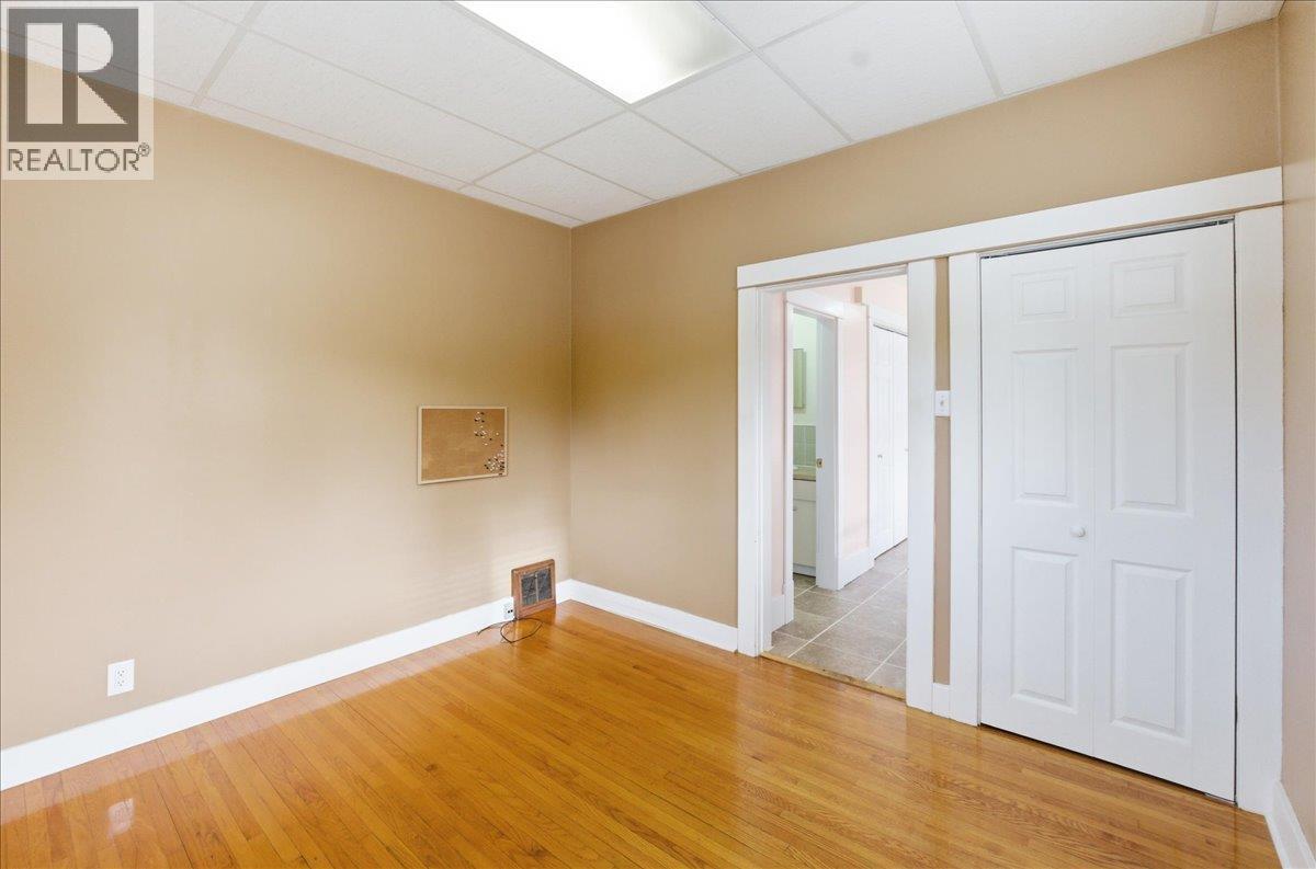 201 Ritchie Avenue - 34