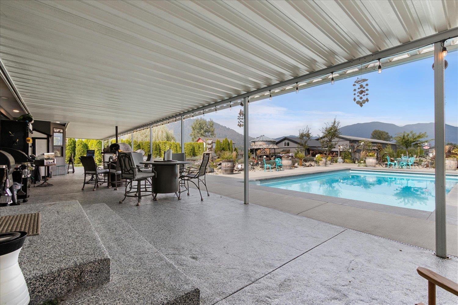 41385 SOUTH SUMAS ROAD, Greendale, Sardis - Greendale