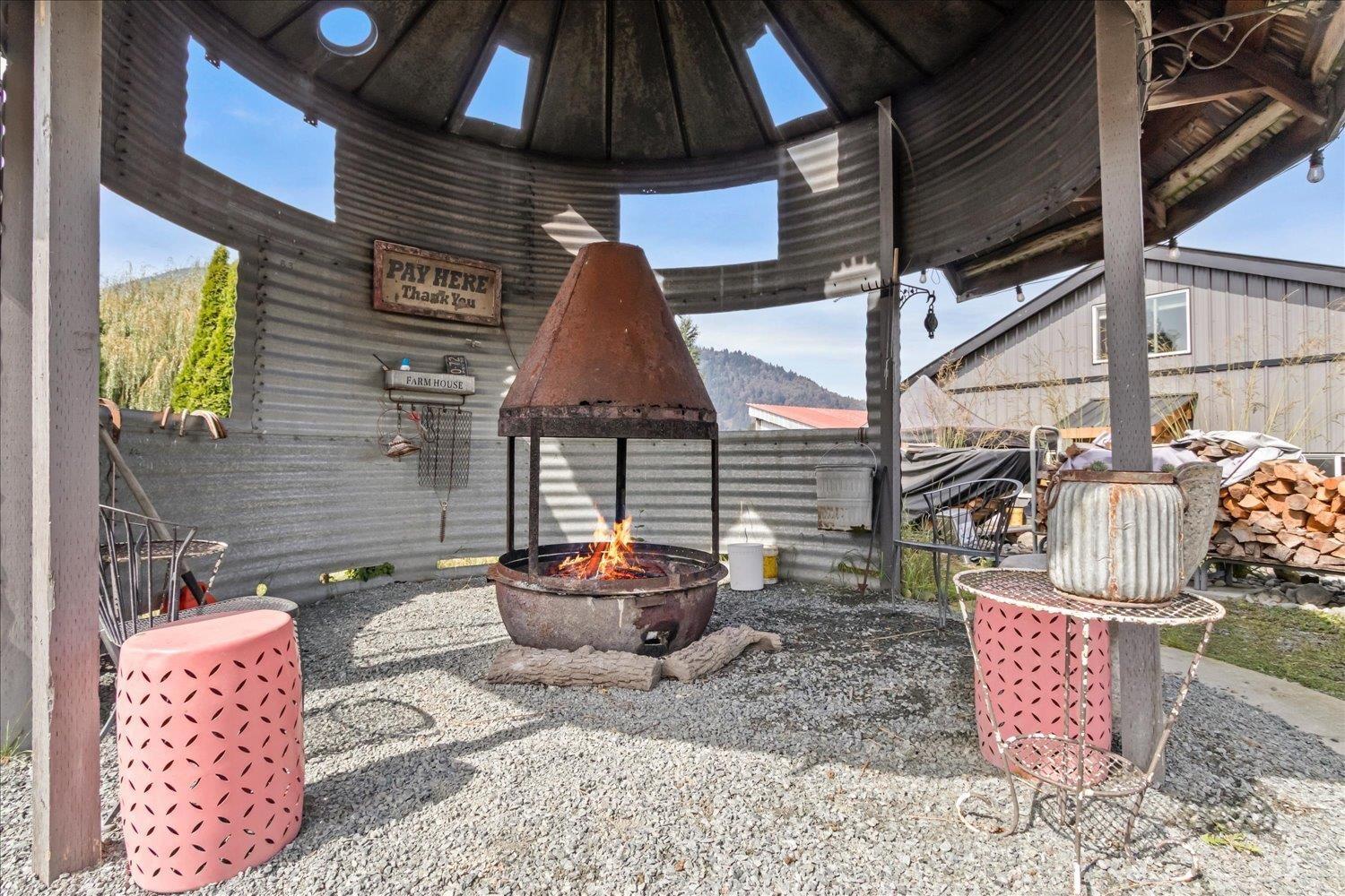 41385 SOUTH SUMAS ROAD, Greendale, Sardis - Greendale