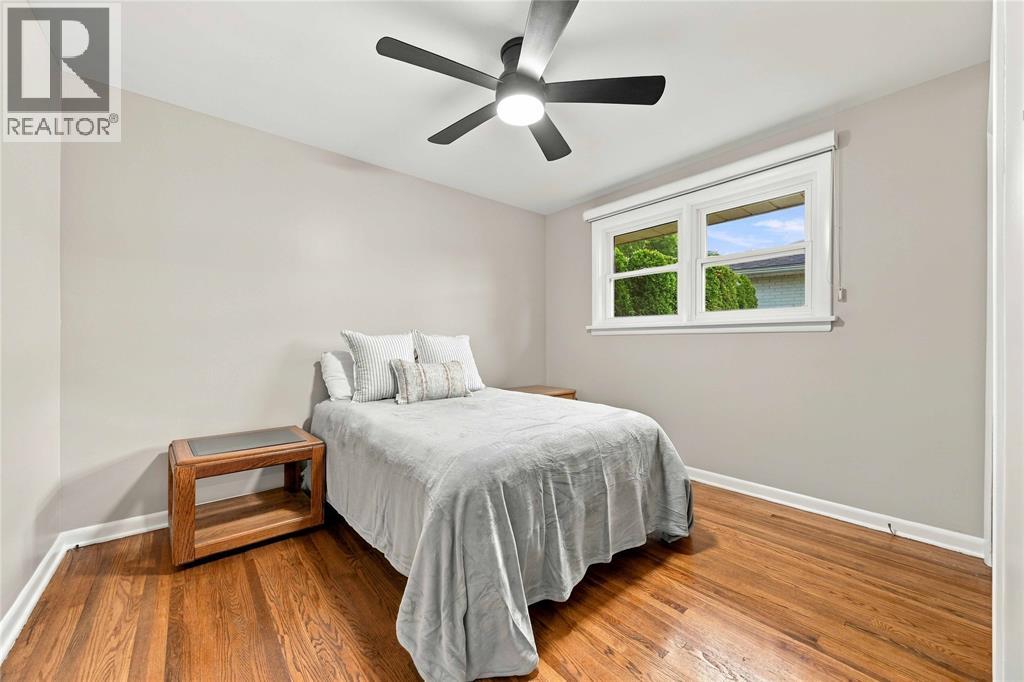 6 MASSEY CRESCENT, Sarnia — photo 12