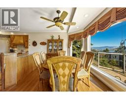 Foyer - 562 Mountain Drive, Vernon, BC V1H2B7 Photo 13