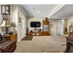 562 Mountain Drive, Vernon, BC V1H2B7 Photo 35