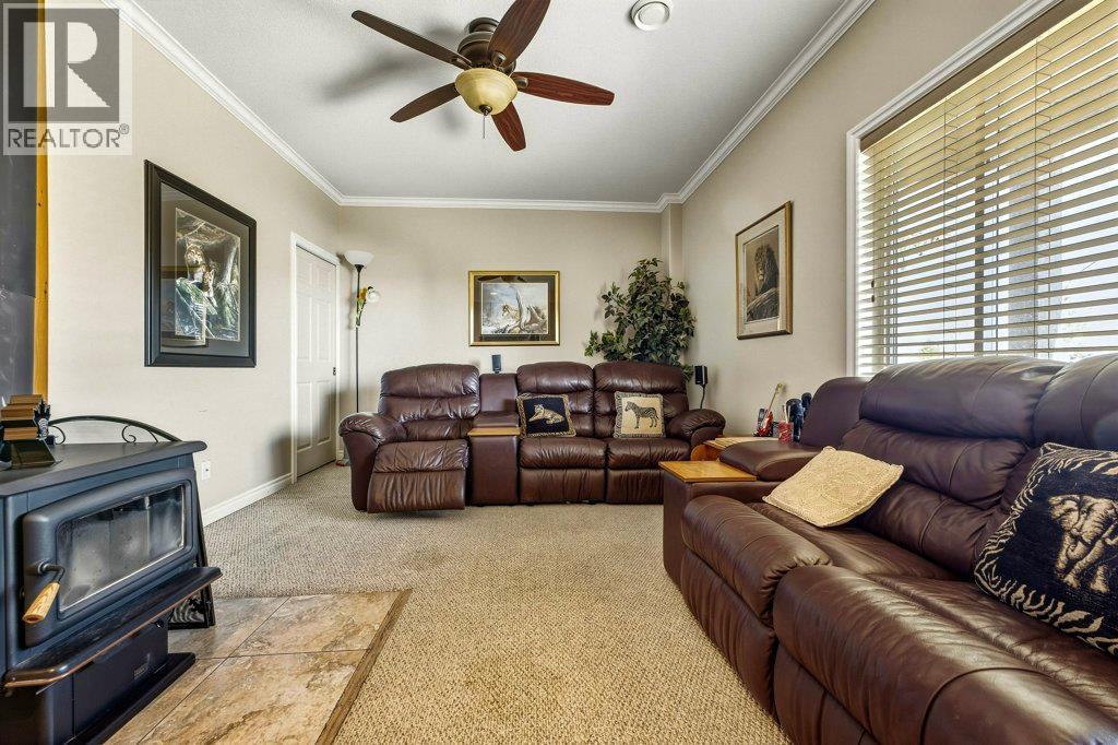 562 Mountain Drive - Image 34