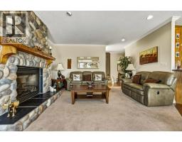 4pc Bathroom - 562 Mountain Drive, Vernon, BC V1H2B7 Photo 16
