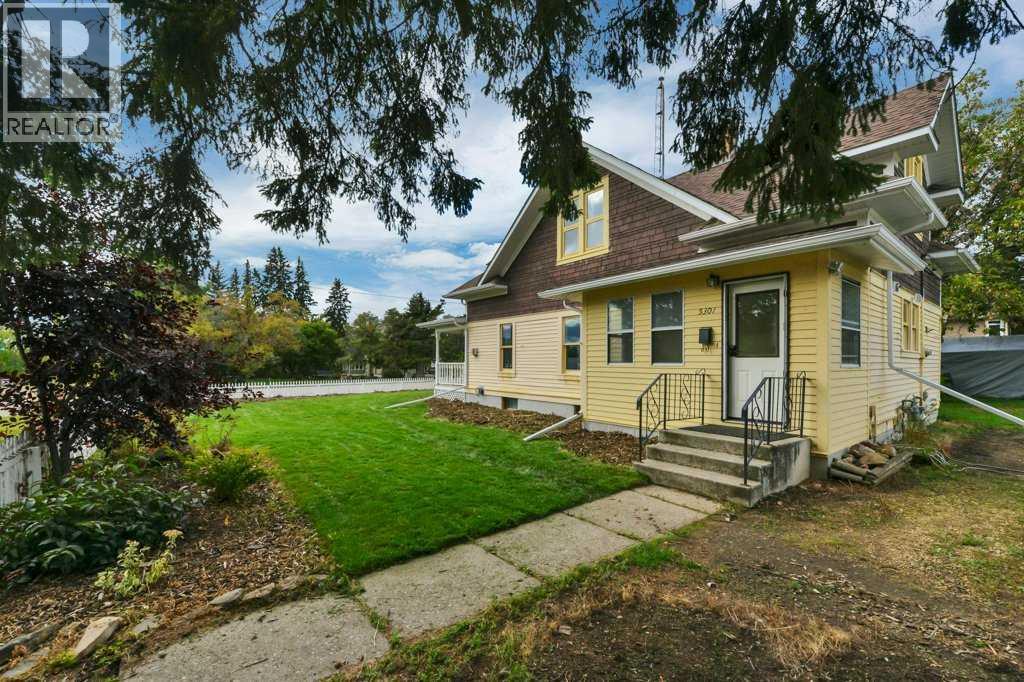 Listing photo – 5301 50 Street, Bentley