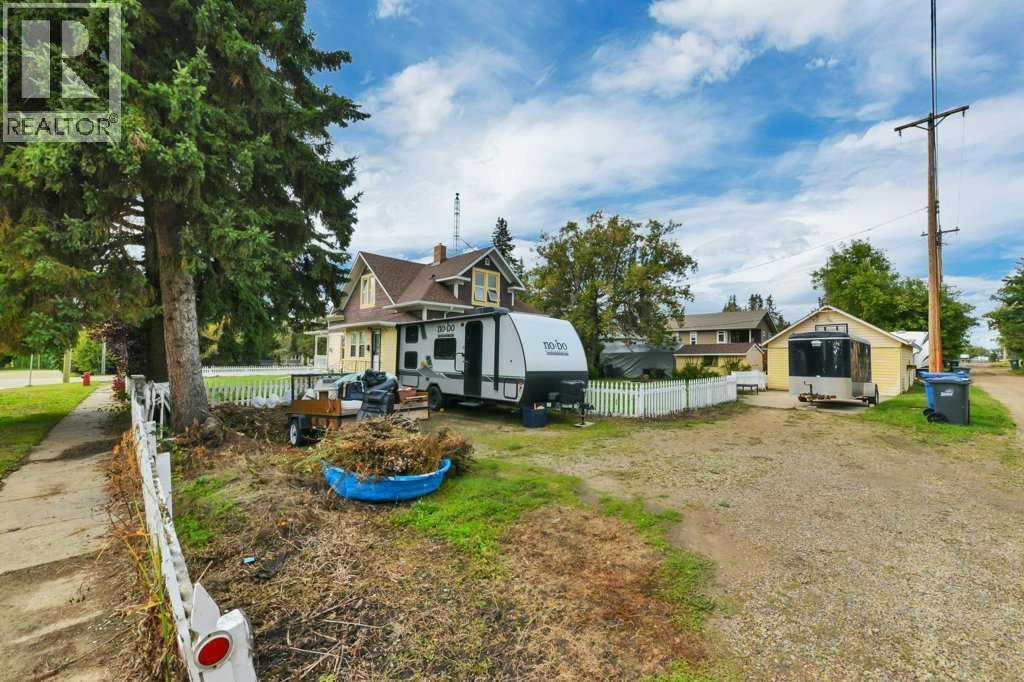 Listing photo – 5301 50 Street, Bentley