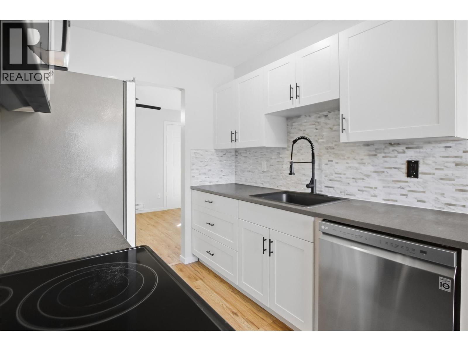 700 Collingwood Drive Unit# 32, Kamloops