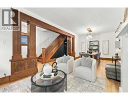 4pc Bathroom - 2127 16 Street Sw, Calgary, AB T2T4E5 Photo 11