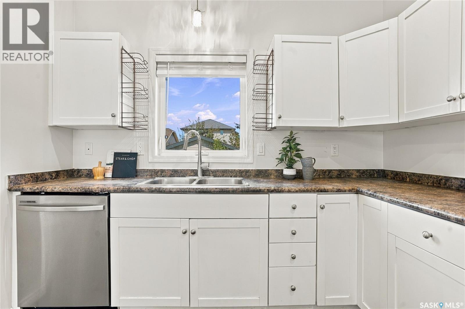 515 Gordon ROAD - 17