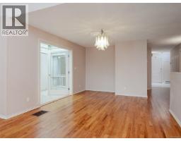 Ensuite - 1 928 Bearwood Lane, Saanich, BC V8P3G1 Photo 6