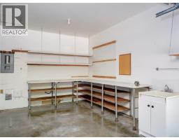 1 928 Bearwood Lane, Saanich, BC V8P3G1 Photo 33