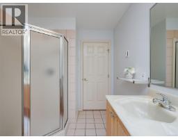 1 928 Bearwood Lane, Saanich, BC V8P3G1 Photo 16