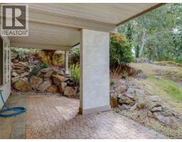1 928 Bearwood Lane, Saanich, BC V8P3G1 Photo 34