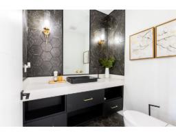 5573 125a Street, Surrey, BC V3X1W4 Photo 22