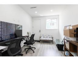 5573 125a Street, Surrey, BC V3X1W4 Photo 24