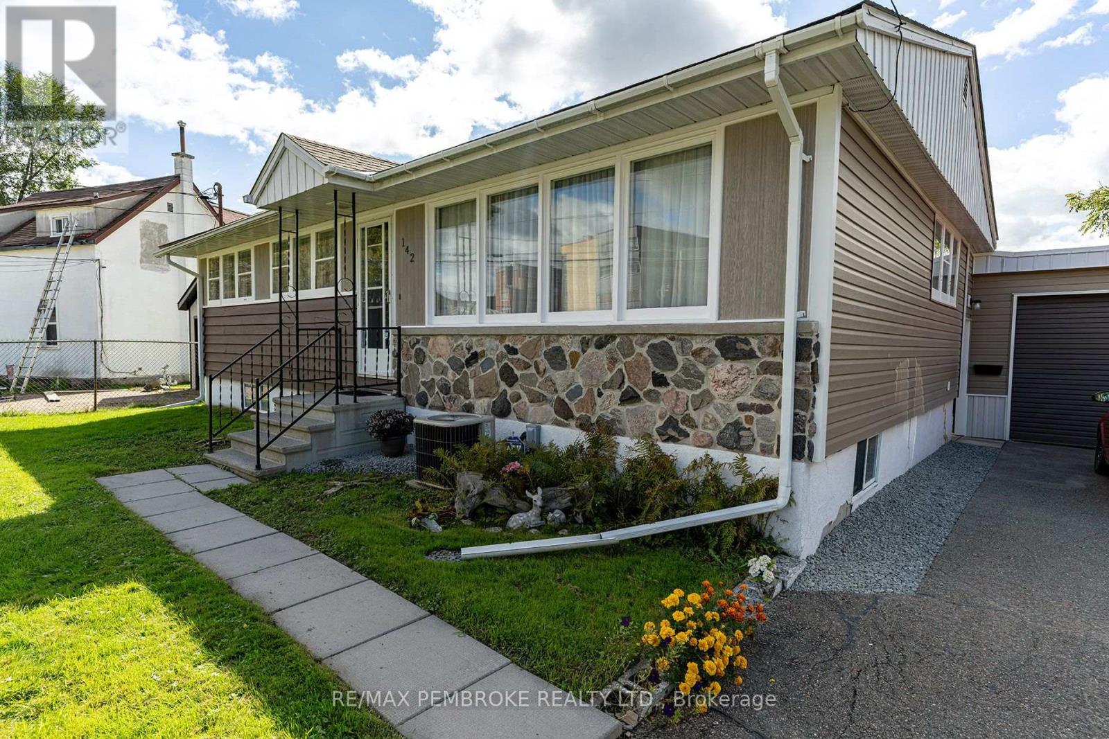 142 DEACON STREET - 4