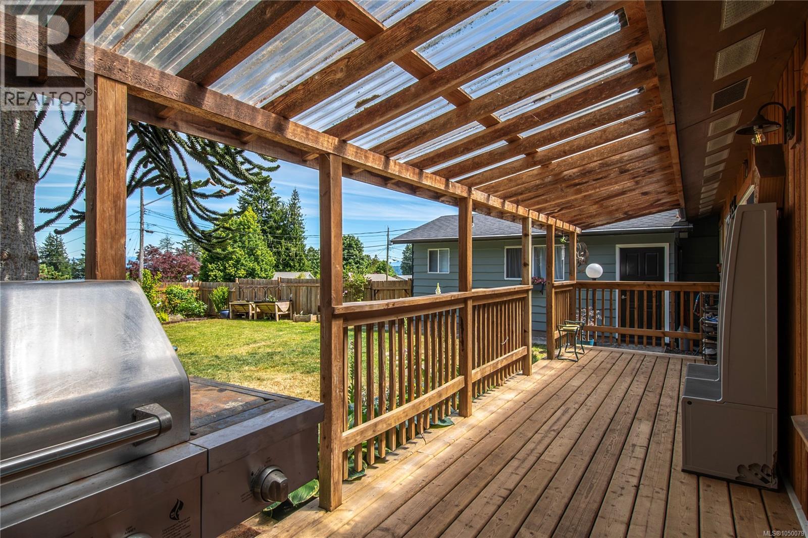 920 Watson Cres - 37