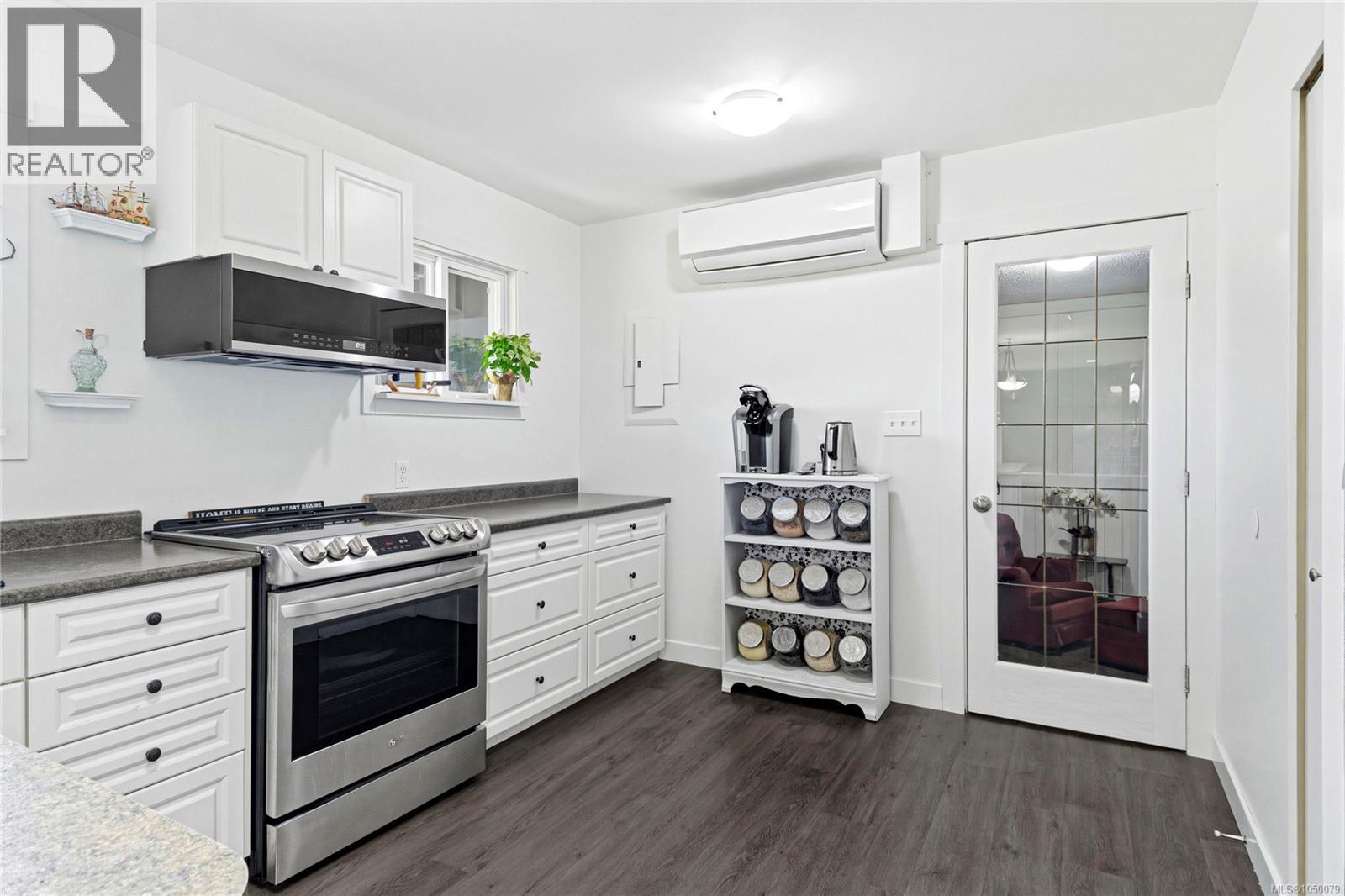 920 Watson Cres - 4