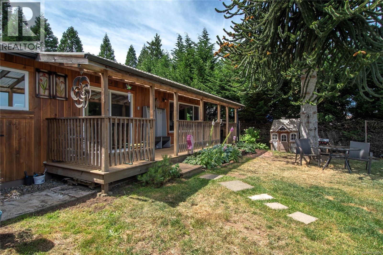 920 Watson Cres - 53