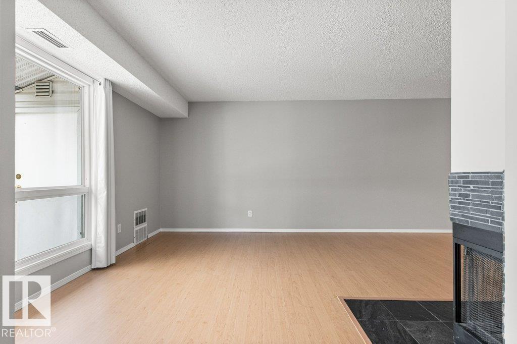 #4 14620 26 ST NW - 10