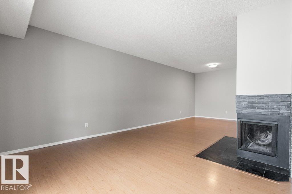 #4 14620 26 ST NW - 11