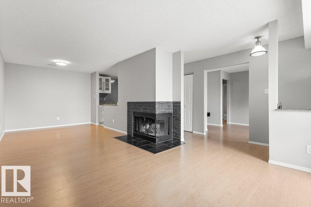 #4 14620 26 ST NW - 15