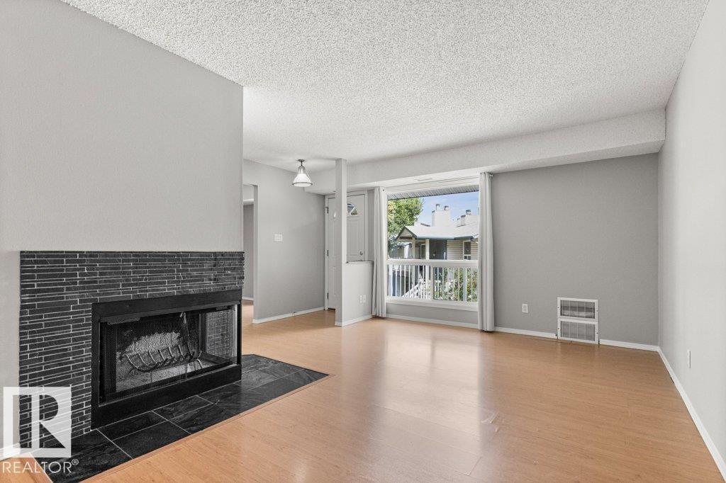 #4 14620 26 ST NW - 17