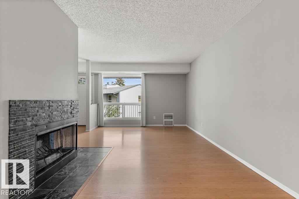 #4 14620 26 ST NW - 18