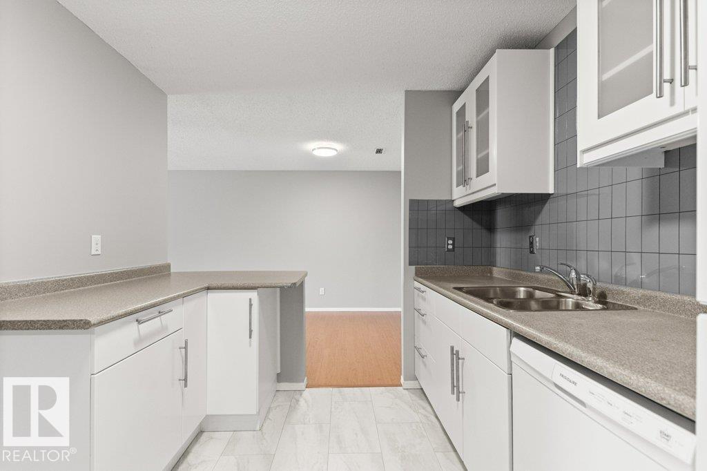#4 14620 26 ST NW - 27