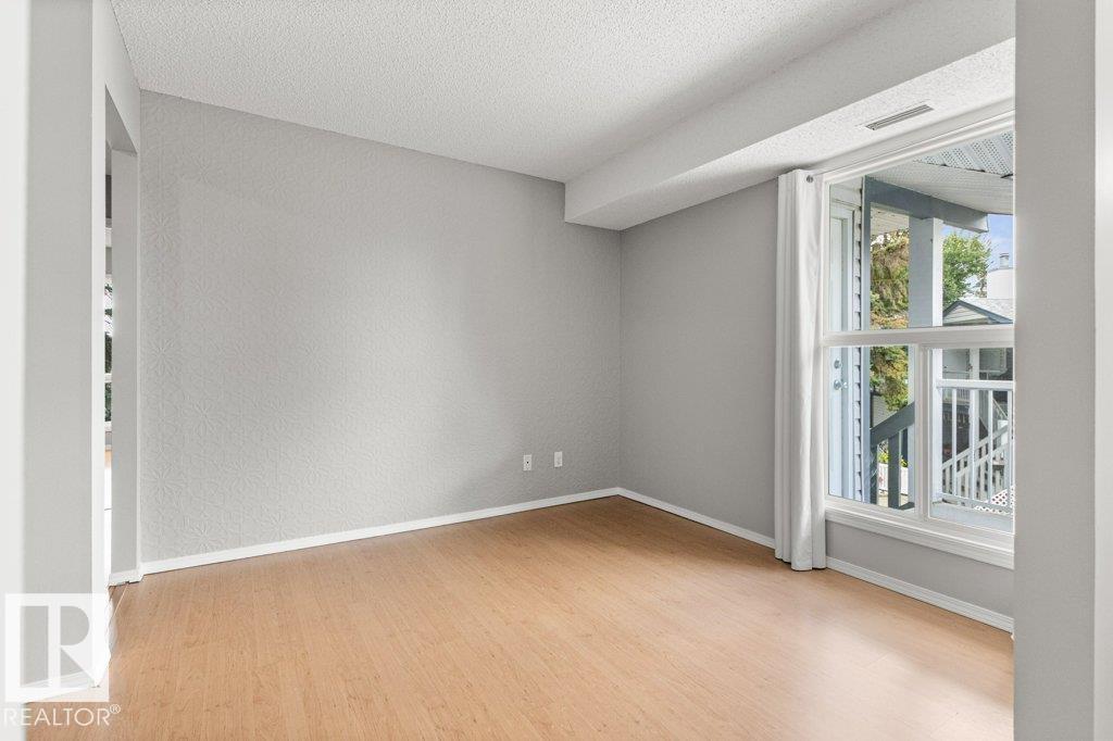 #4 14620 26 ST NW - 36