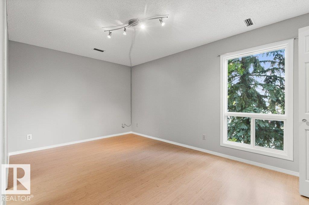 #4 14620 26 ST NW - Image 42