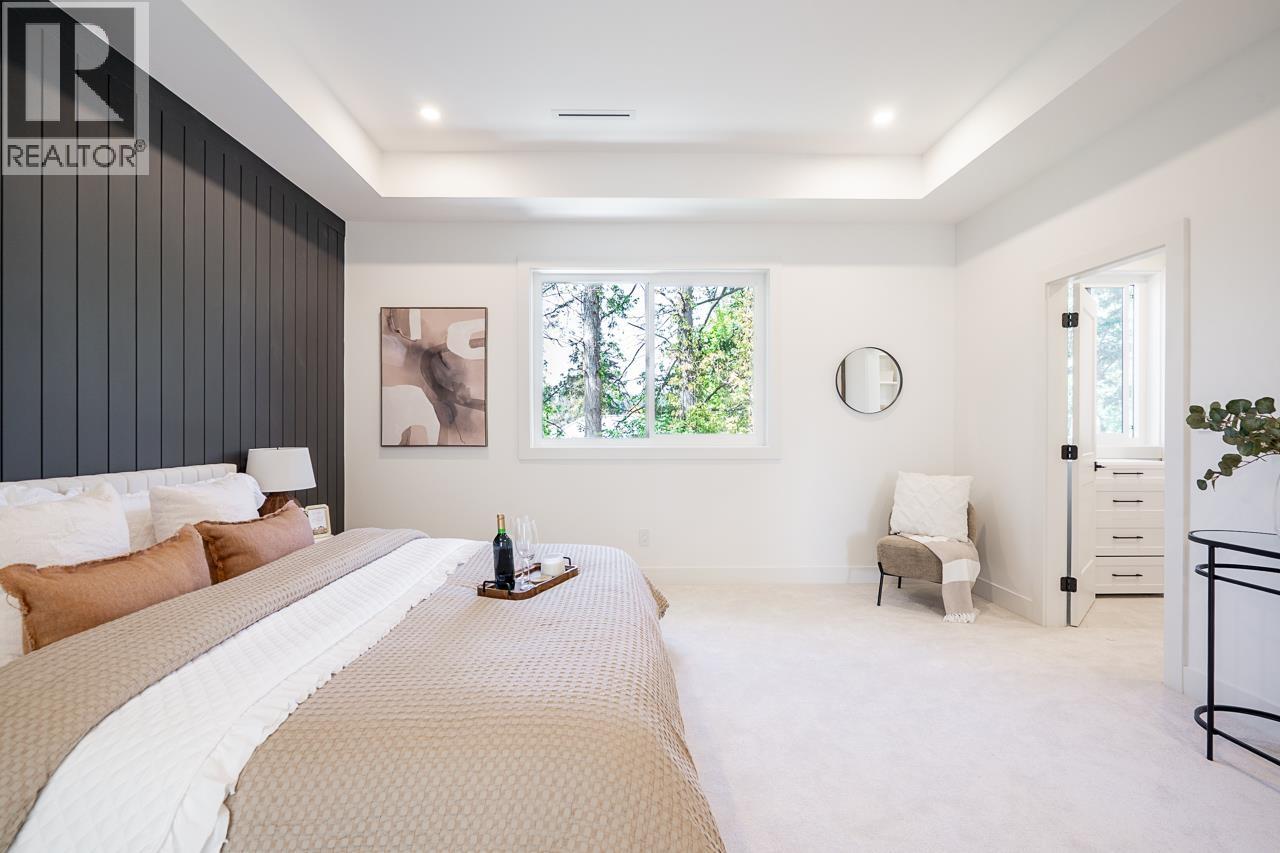 1229 STELLERS JAY Place, Tsawwassen