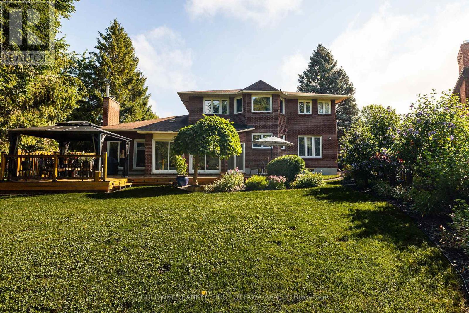 27 HAMPEL CRESCENT - Image 43