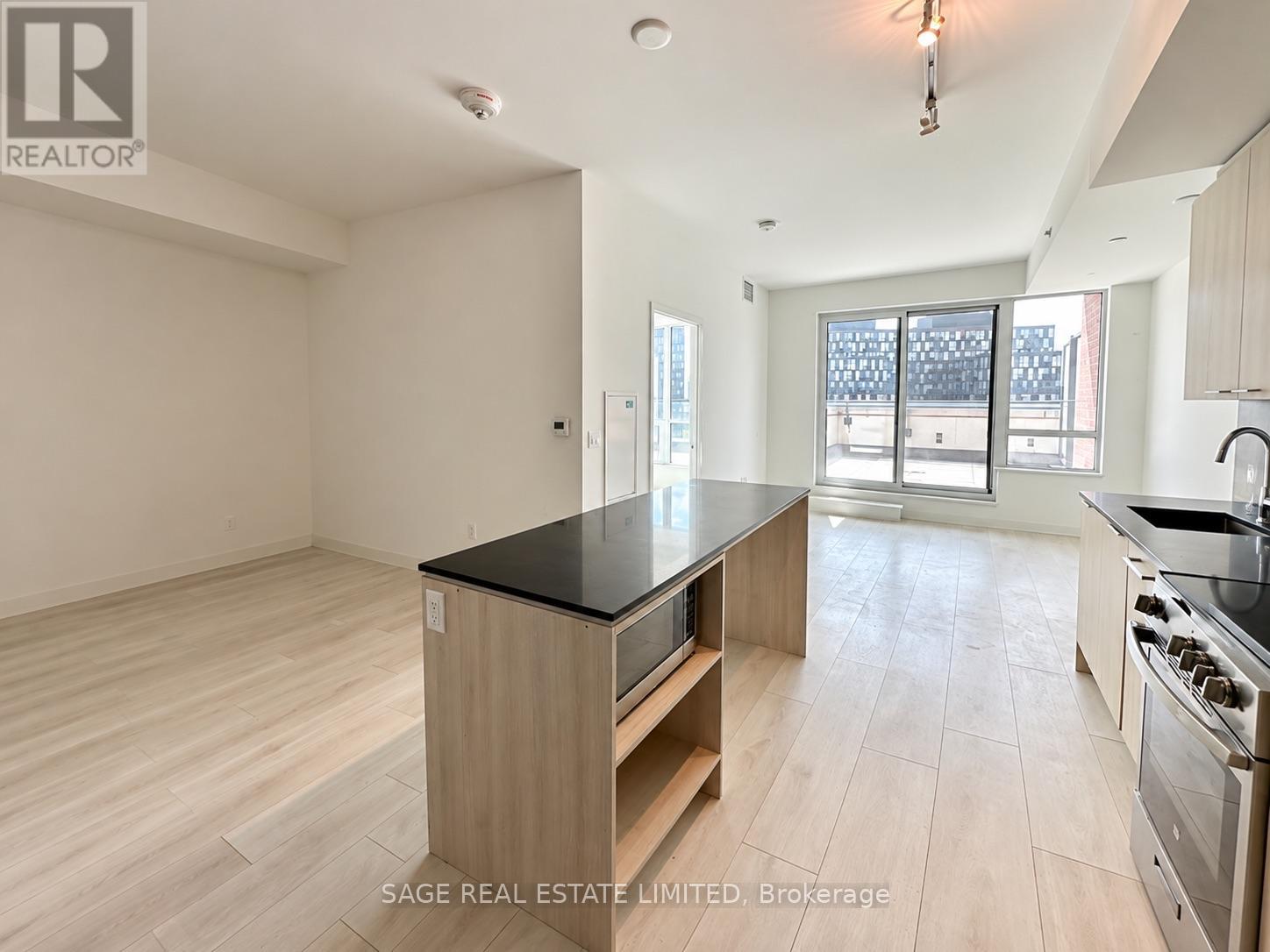 730 - 31 TIPPETT ROAD, Toronto (Clanton Park) — photo 4