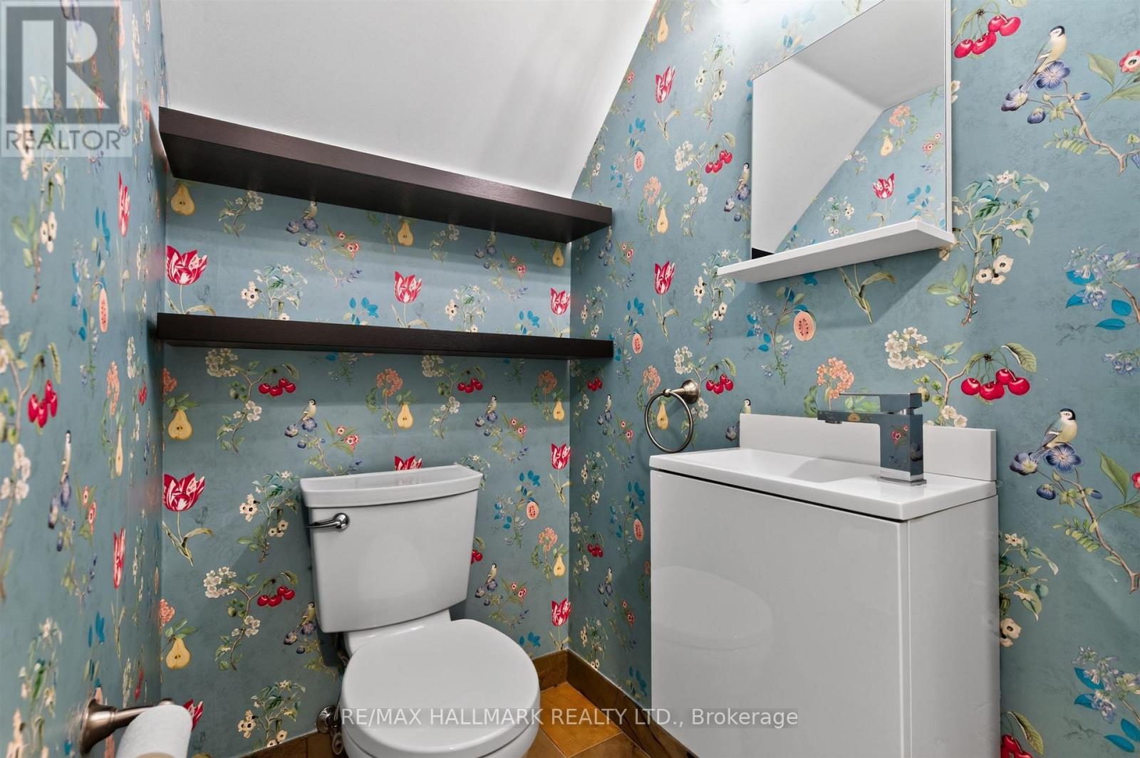 #103 21 EARL STREET - 19