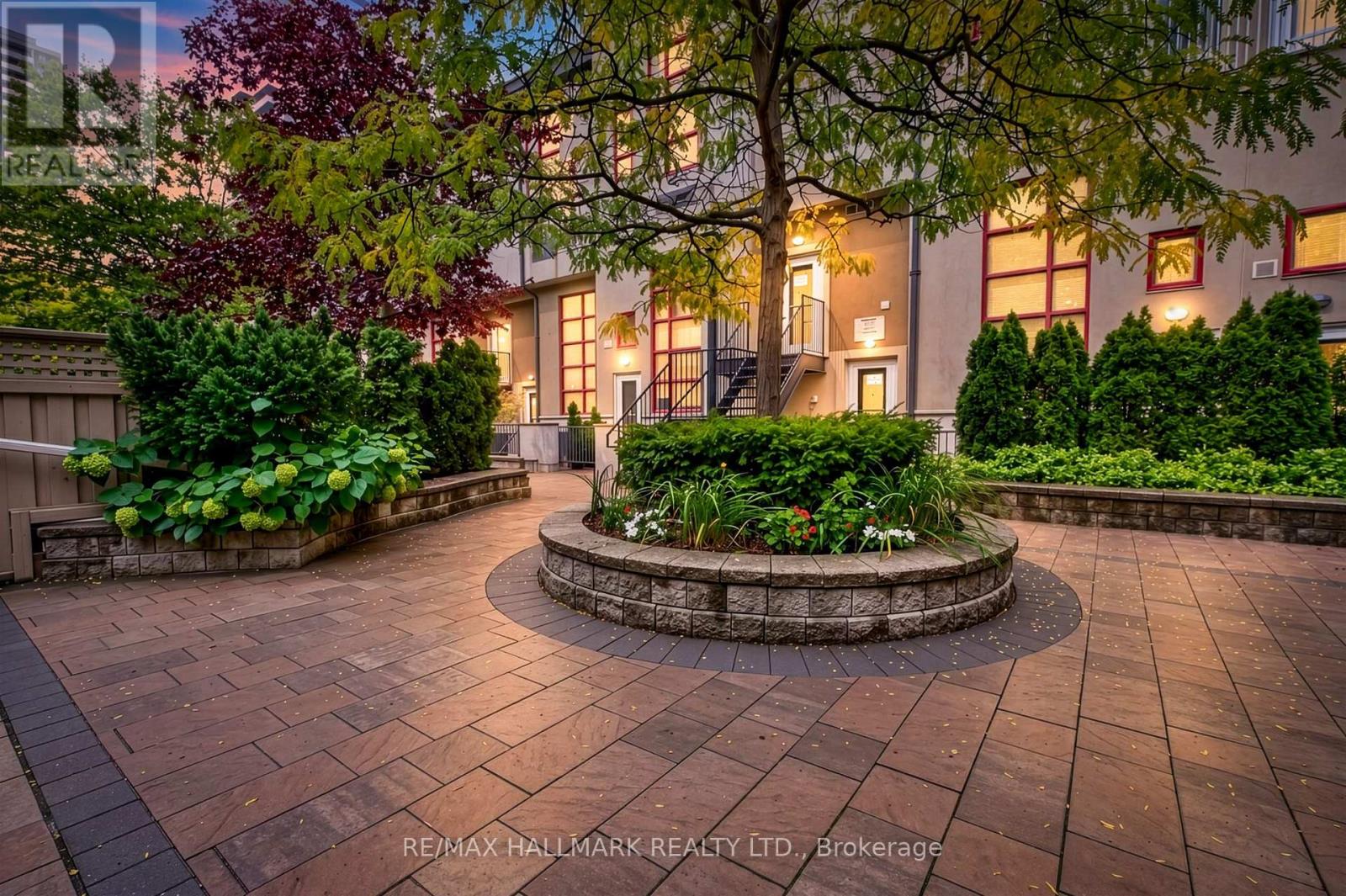 #103 21 EARL STREET - 2