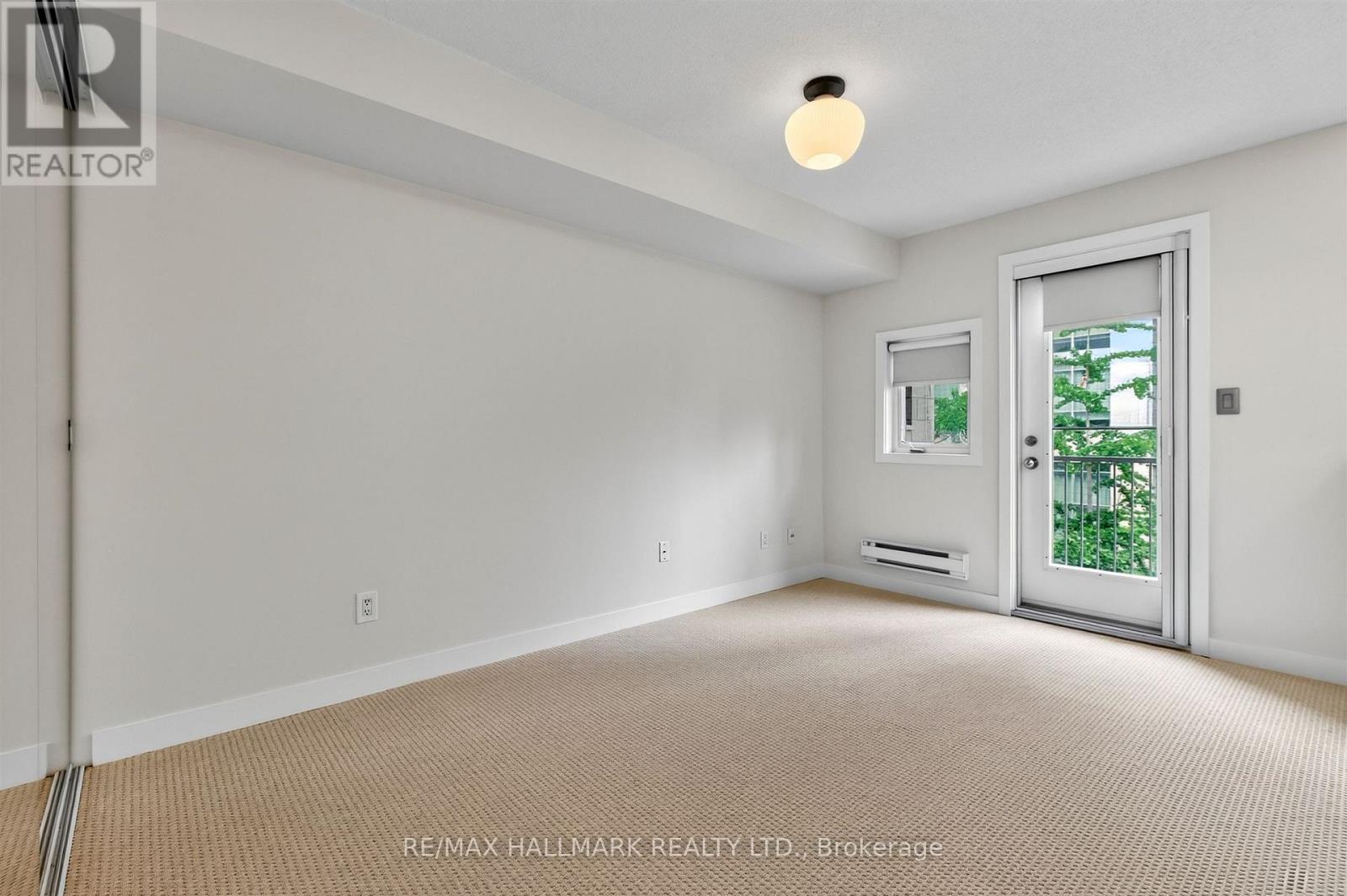 #103 21 EARL STREET - 23