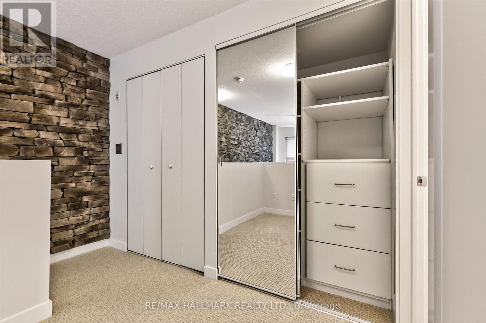 #103 21 EARL STREET - Image 28