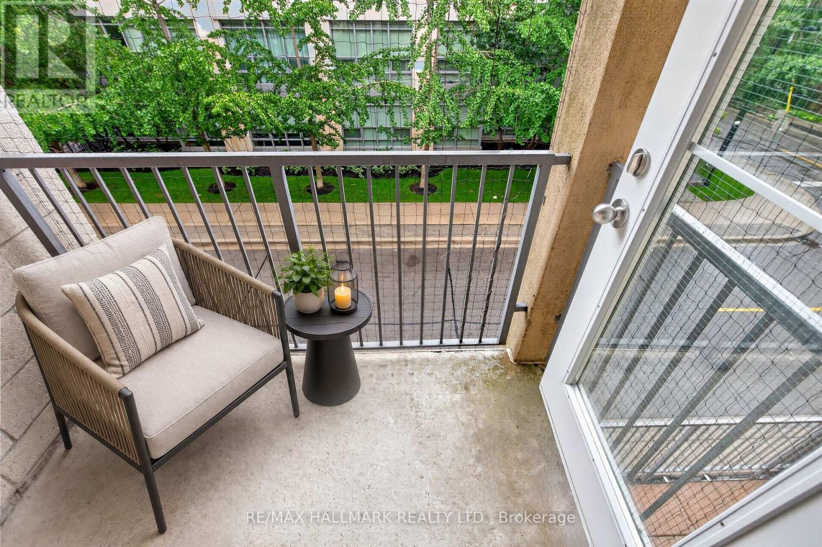 #103 21 EARL STREET - 29