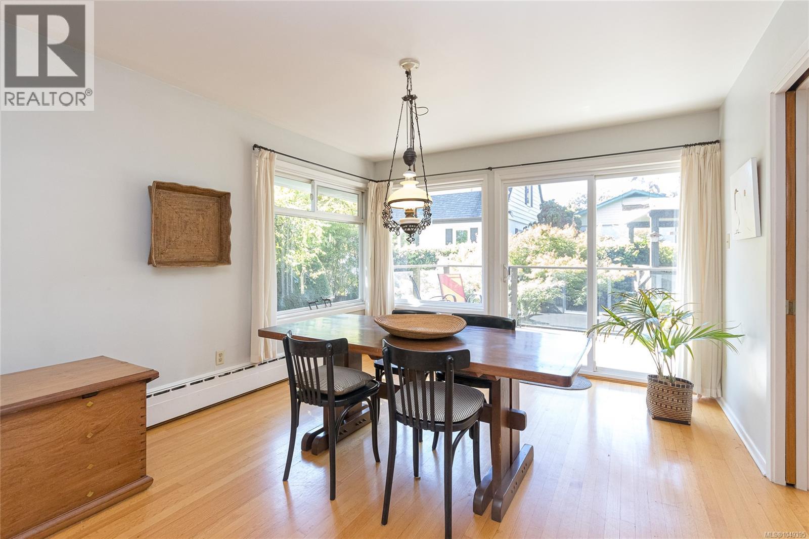 1030 Joan Cres - Image 7