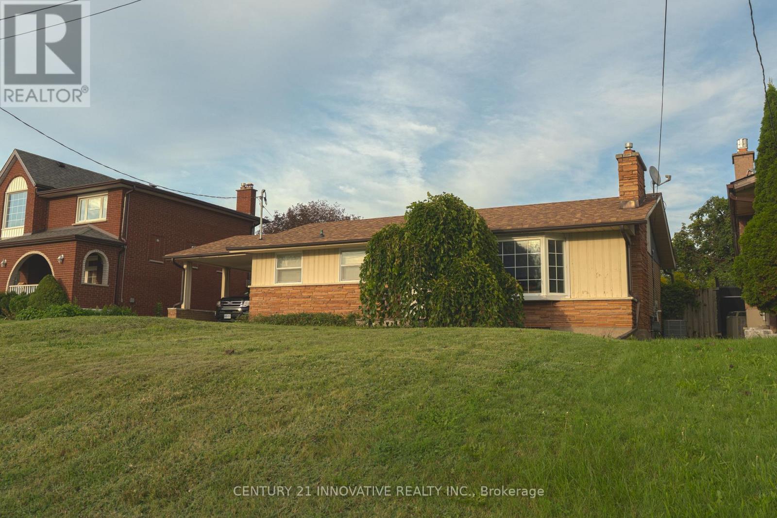 89 THICKSON ROAD S, Whitby (Blue Grass Meadows) — photo 3
