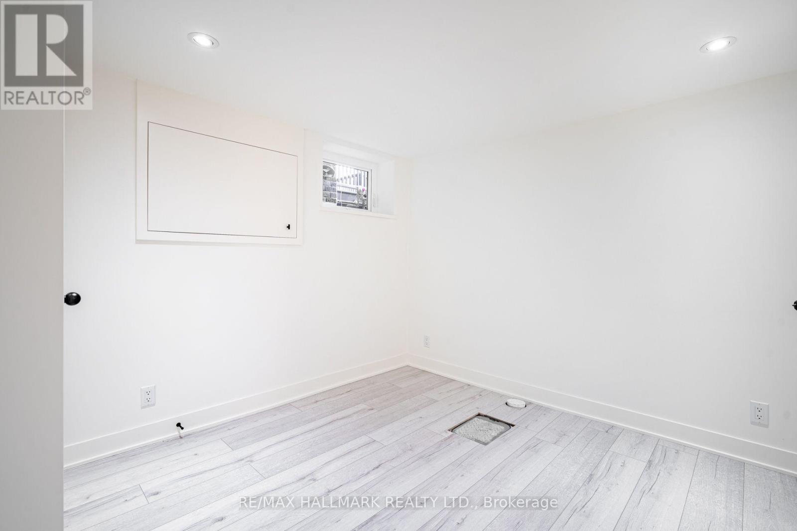 LOWER - 138 MILVERTON BOULEVARD, Toronto (Danforth) — photo 10