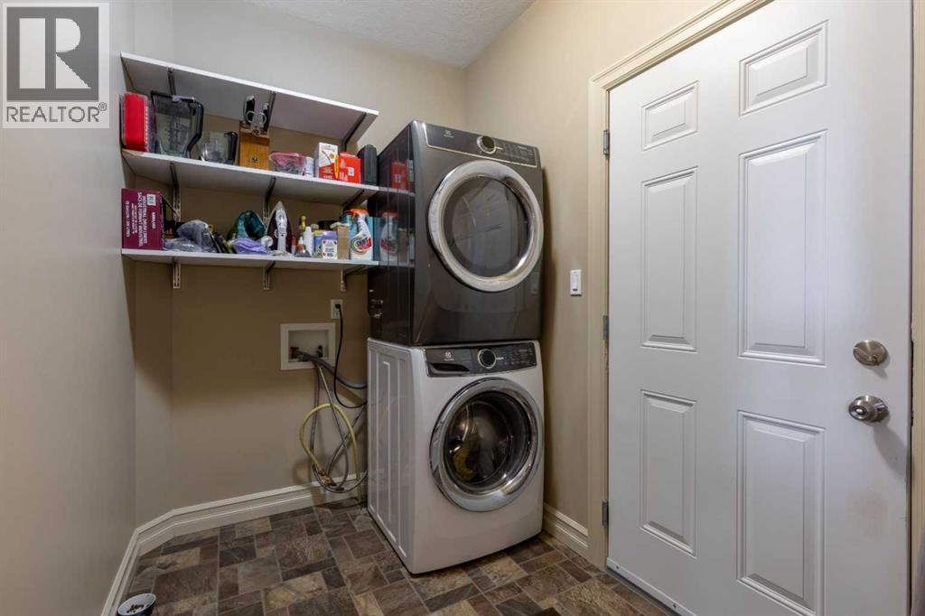 245 6A Street - Image 17