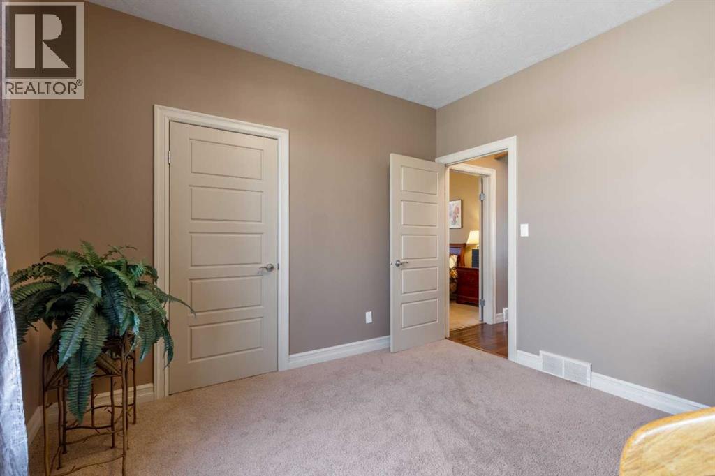 245 6A Street - Image 21
