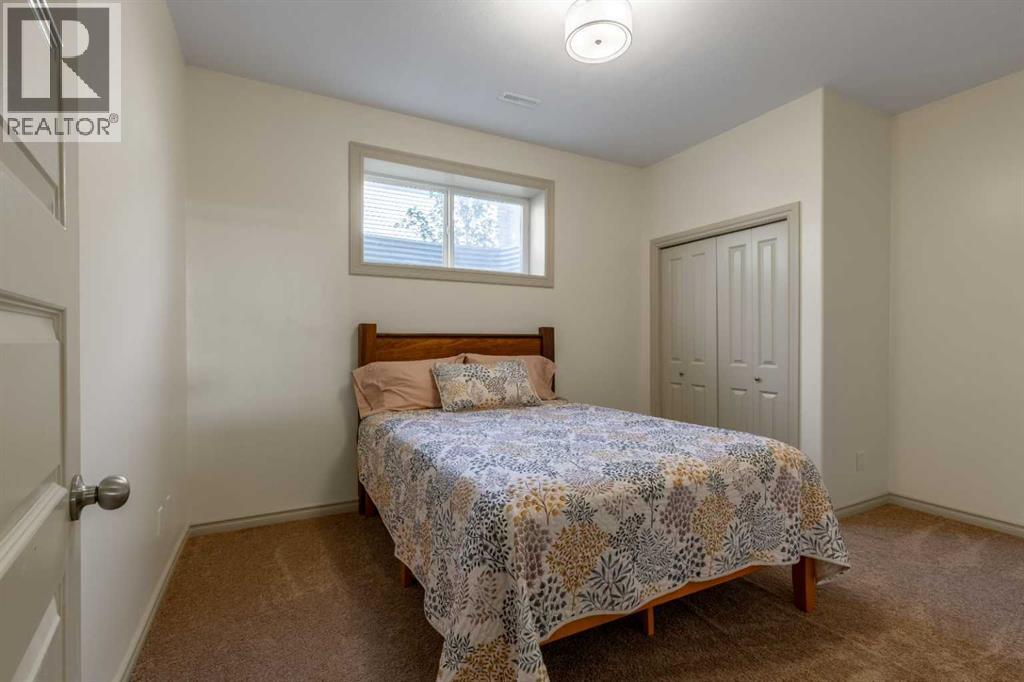 245 6A Street - Image 37