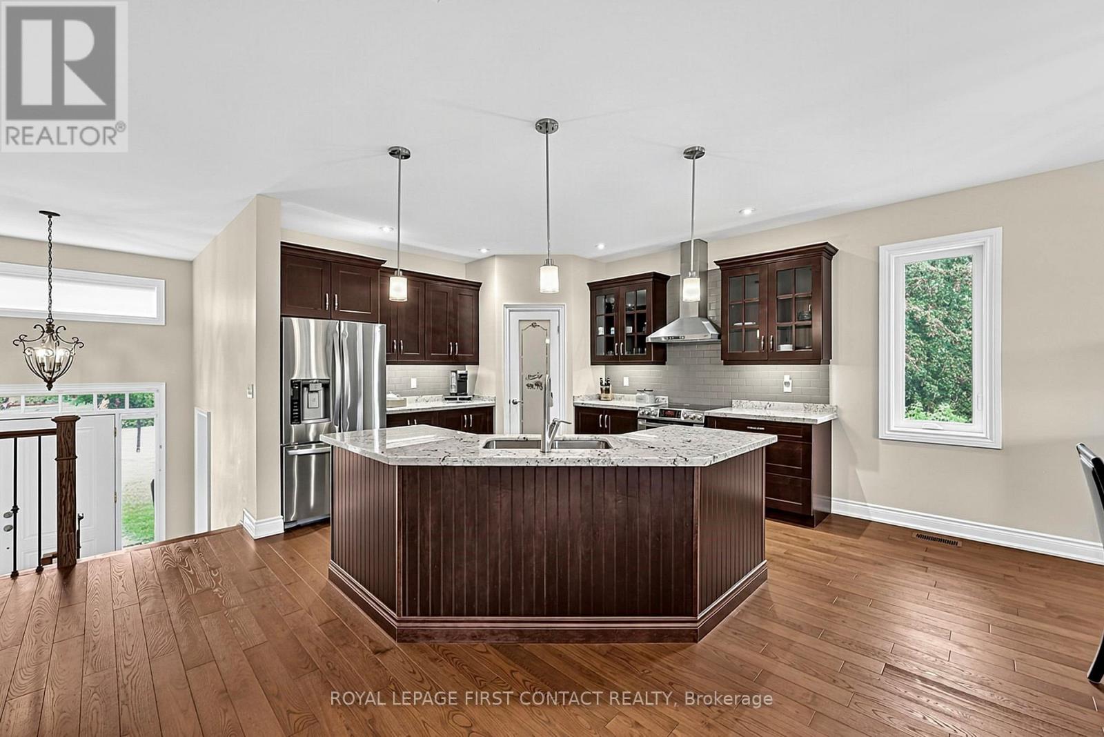 981 EWART STREET, Innisfil (Lefroy) — photo 4