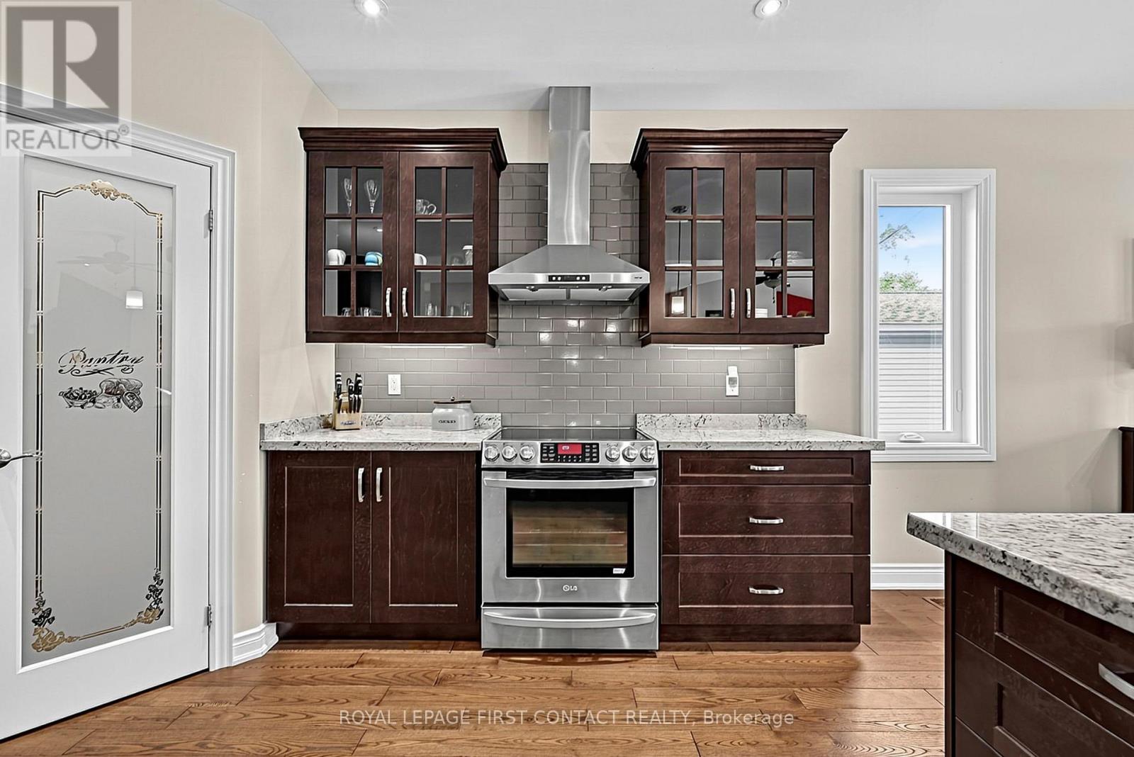 981 EWART STREET, Innisfil (Lefroy) — photo 6