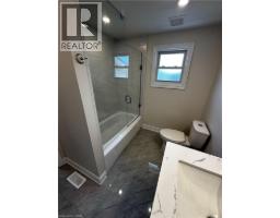 Kitchen - 535 Appledale Crescent Unit# Upper, Waterloo, ON N2T1V8 Photo 7