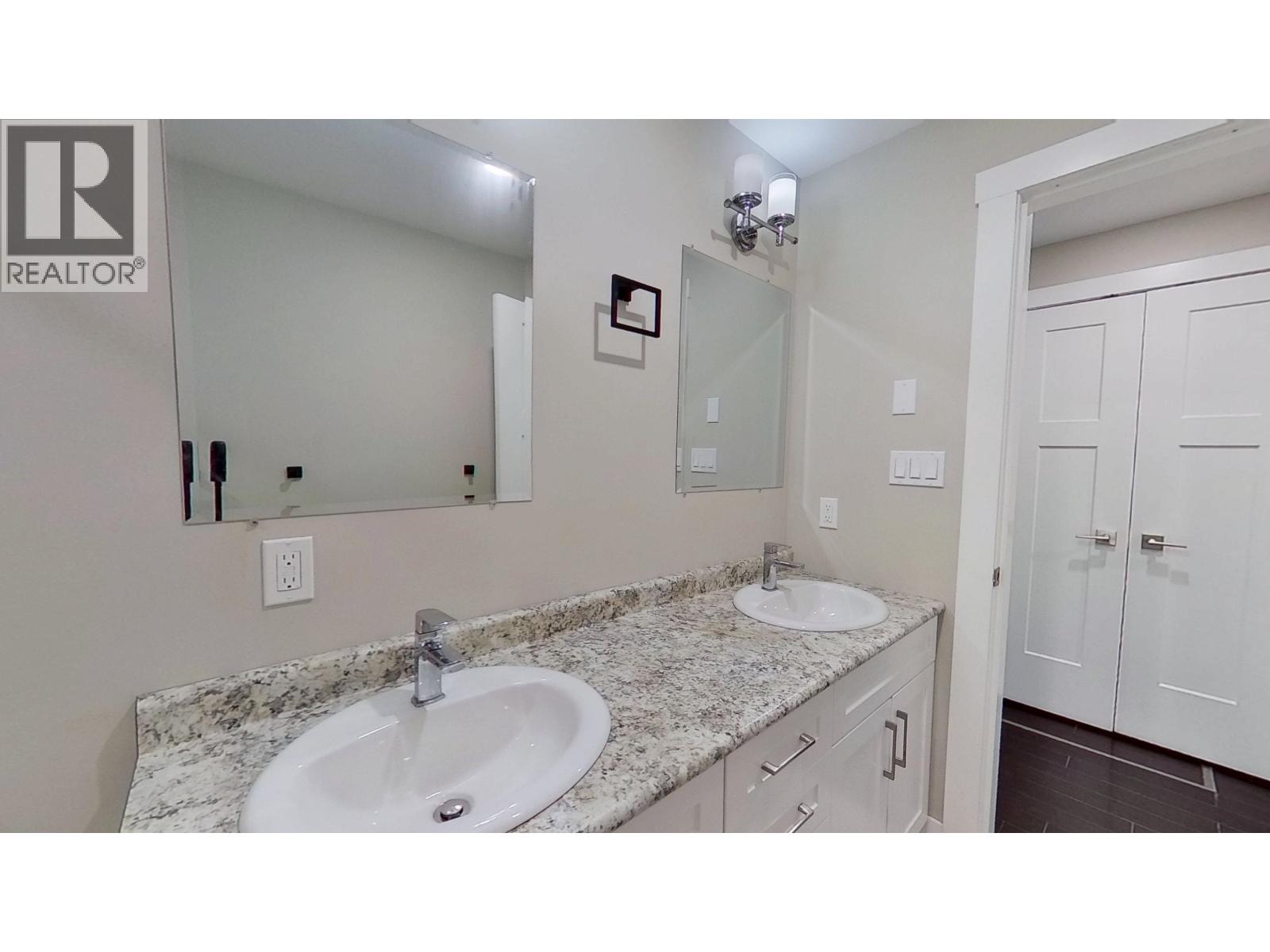 9123 116 AVENUE - 15